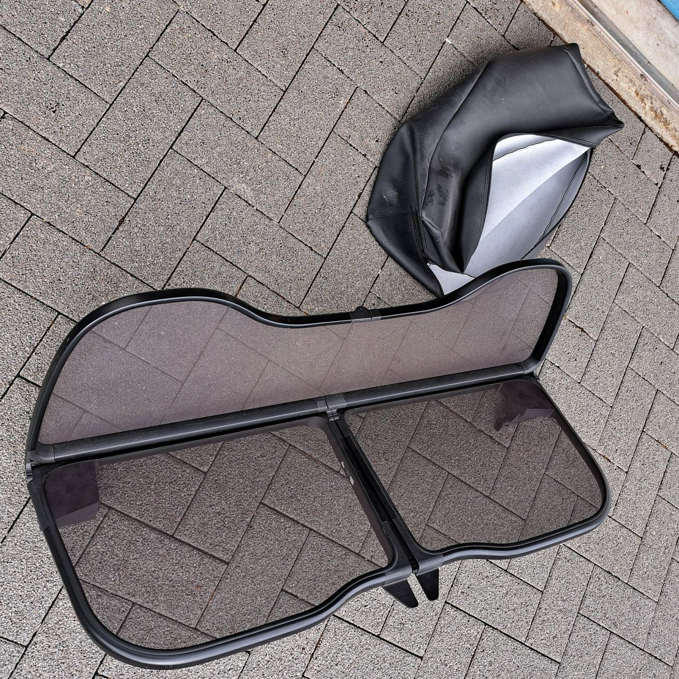 VW Alle Autoersatzteile: VW New Beetle Cabrio 03 -09 Windschott – Gebraucht aus Lyss von pet_69c5
