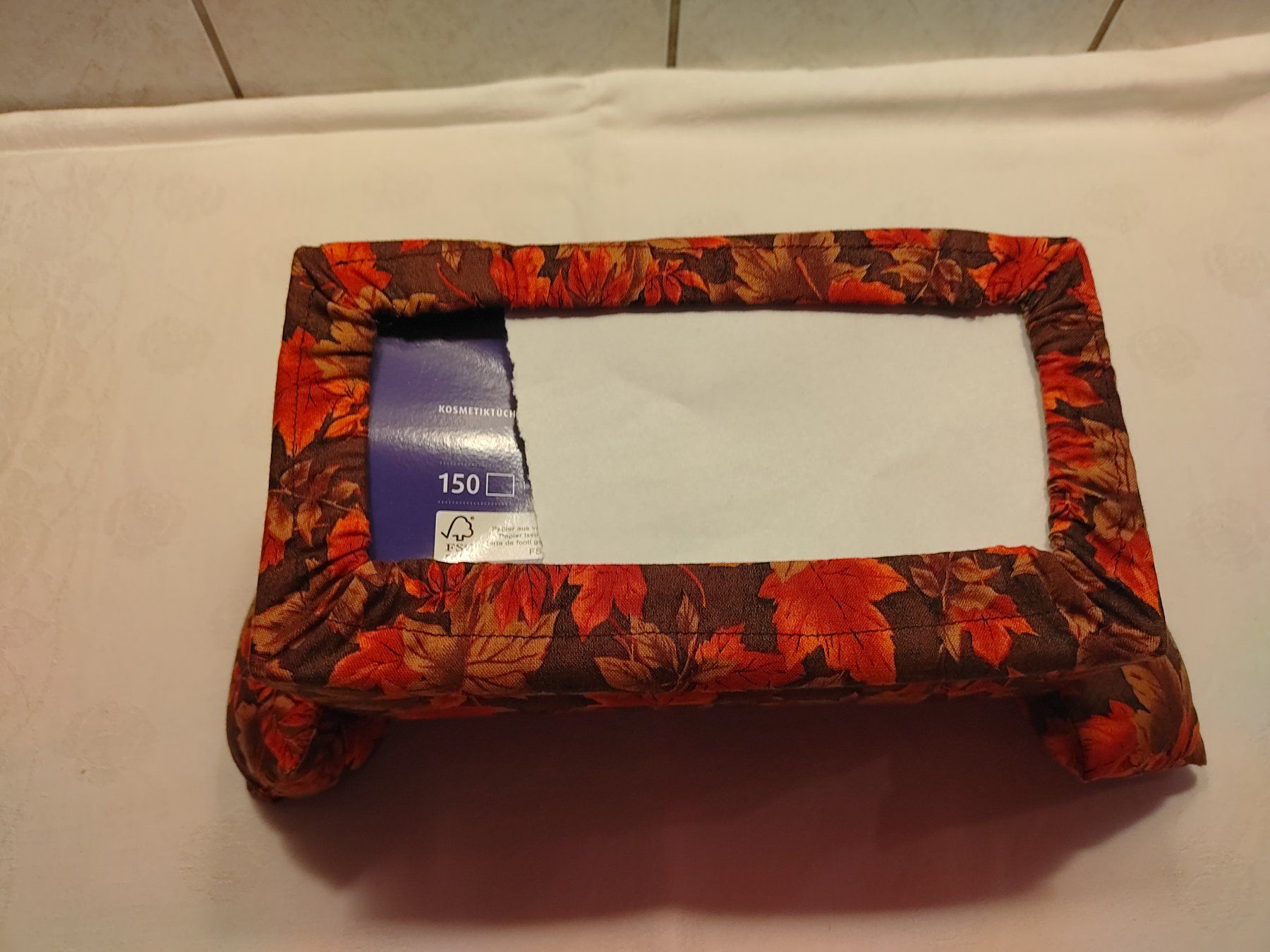 Tutte le decorazioni: Kleenex-Box als Sofa – Nuovo (secondo la descrizione) da Langenthal venduto da Markus-70 2