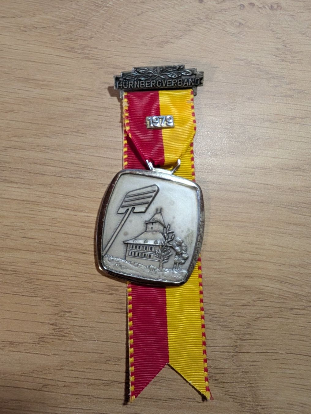 Medaglie: Medaille Hornussen – Usato da Oppligen venduto da Pin-Fall-Shop