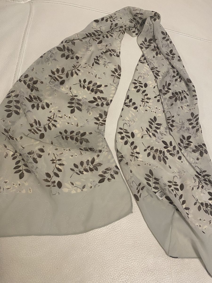Foulard & Sciarpe: Seiden Schal 🌸 – Usato da Opfikon venduto da Luis144 2