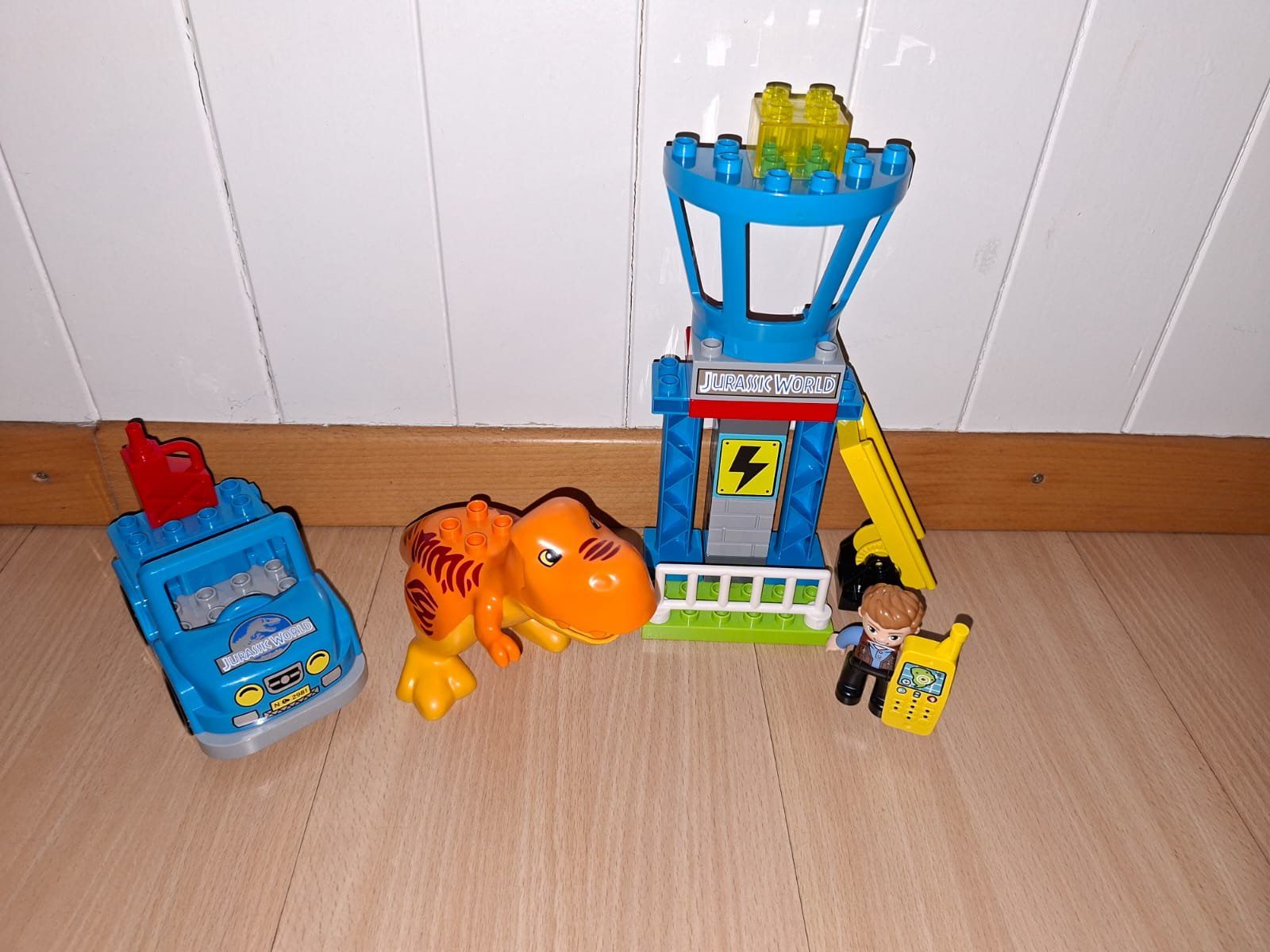 Lego Giocattoli: Lego Duplo Jurassic World 10880 – Usato da Wittenbach venduto da Gugielmo 2