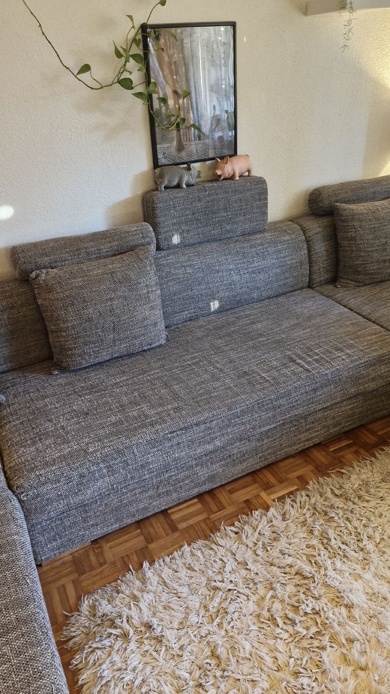 Sofas: grosse Couch mit Kissen – Gebraucht aus Gossau ZH von Housekoch 2