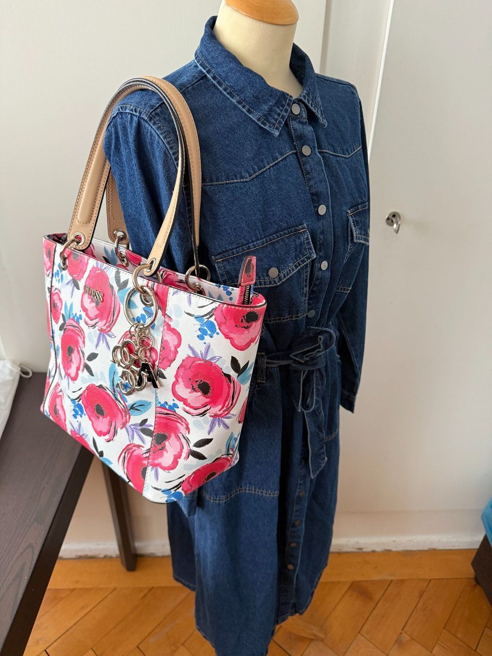 Guess Borse da donna: Sac cabas/Shopper fleuri GUESS – Nuovo (secondo la descrizione) da Le Locle venduto da tchanatakoua 5