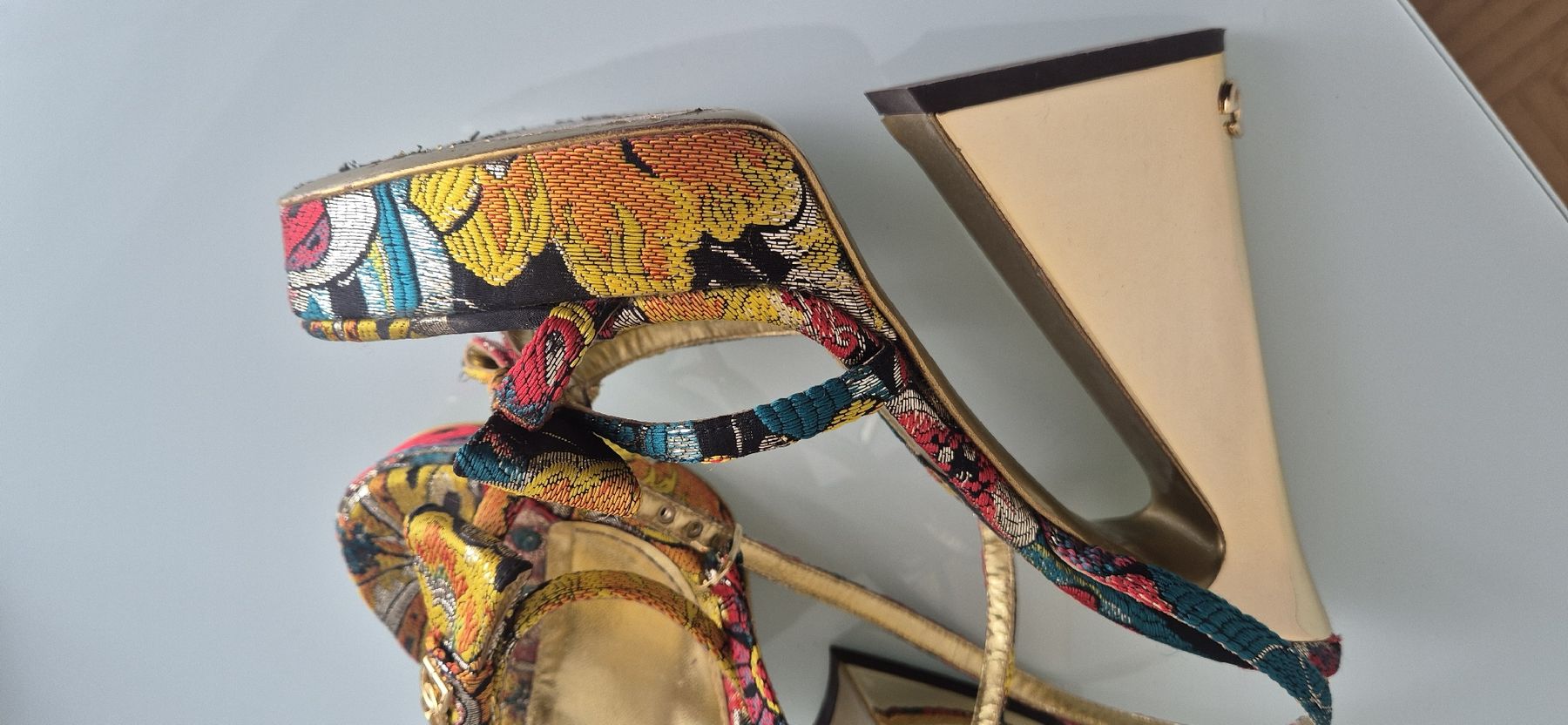 Dolce & Gabbana Scarpe da donna: Dolce & Gabbana Sandale – Usato da Meilen venduto da COSTA_ABC 3