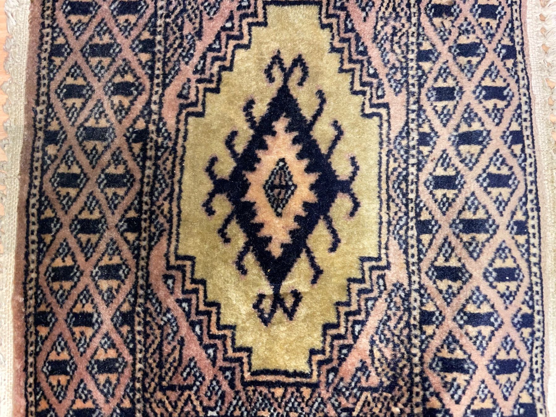Tappeti: Tapis décoratif d'Orient vintage – Usato da Oron-la-Ville venduto da W.XIX 1