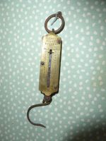 Kleine Antike Waage  HUCHESS POCKET BALANCE  PATENT