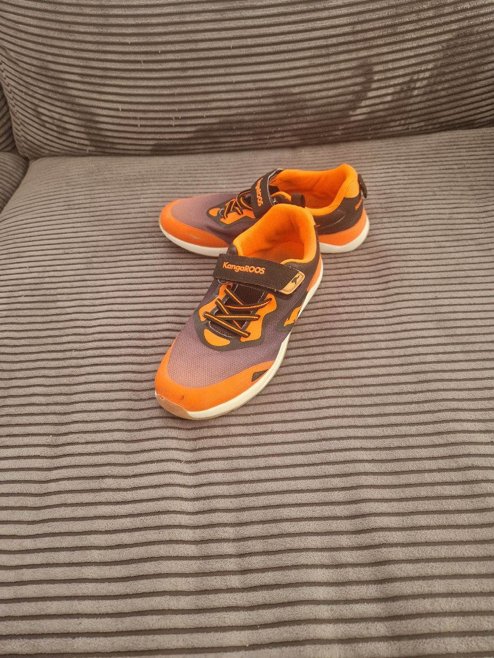 Scarpe per ragazzi: Kangaroos Hallenschuhe grösse 36 – Usato da Schiers venduto da twisti84