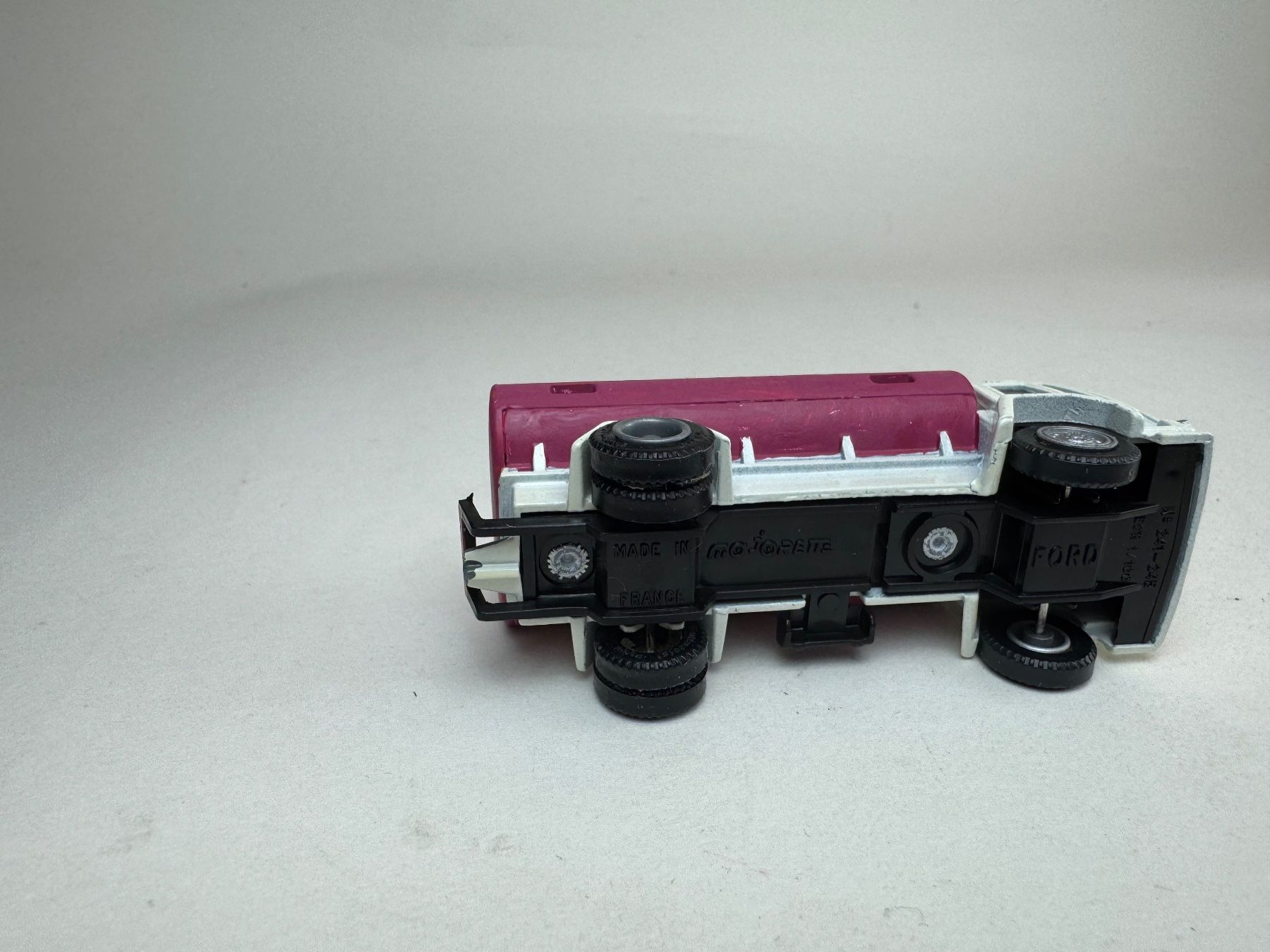 Majorette Modellini d'auto: Majorette Tankwagen Ford – Usato da Elm venduto da Wikmtz 2