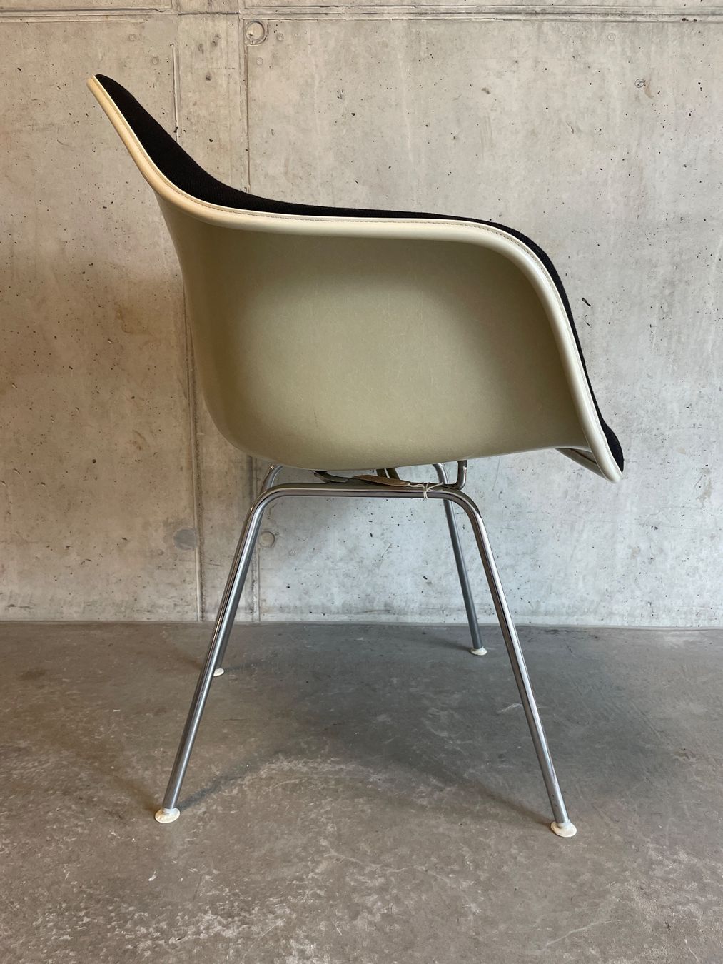 Sedie: Armchair DAX Eames Herman Miller Vitra – Usato da Zürich venduto da starch.studio 2
