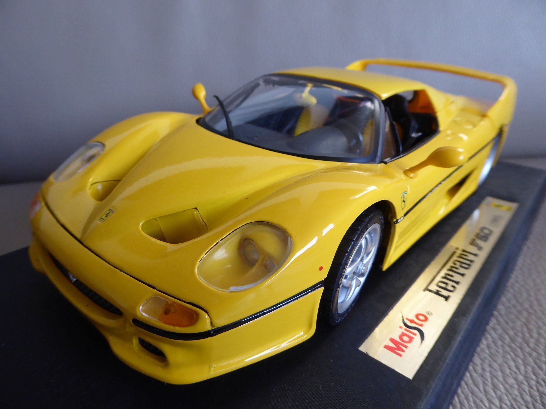 Ferrari Modellautos: Ferrari F50 1995 1:18 – Neu (gemäss Beschreibung) aus Hettlingen von Zambole 1