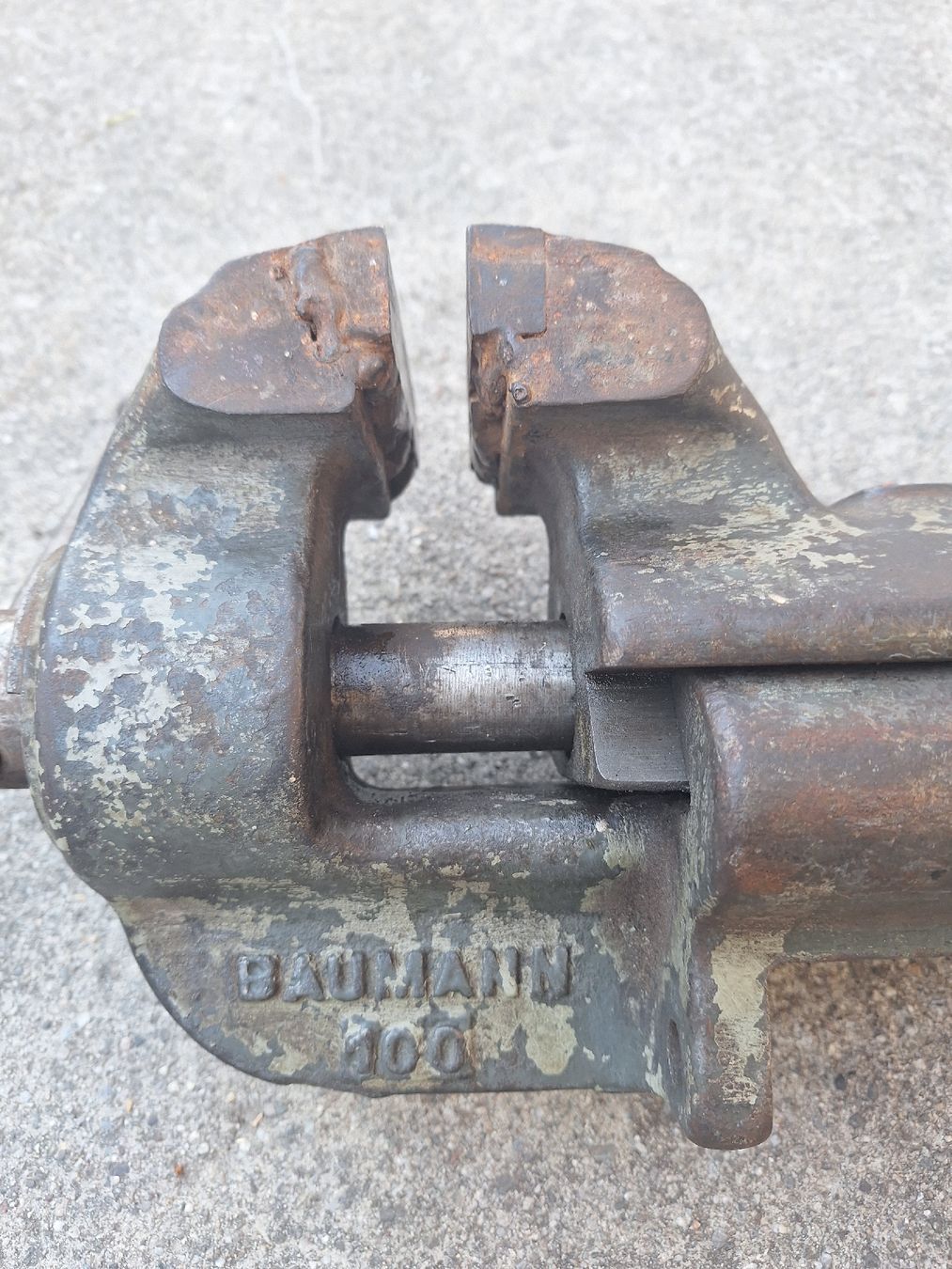 Tous les outils: Schraubstock – D'occasion à Linden par simre 2