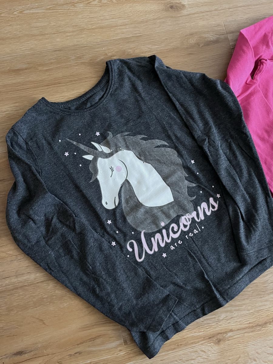 Lotti & Set di vestiti: 4er Pack Mädchen Shirts Gr. 134/140 – Usato da Kradolf venduto da AlexiaEugster 3