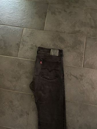 Levi's Jeans schwarz Modell 510 guter Zustand 36/32