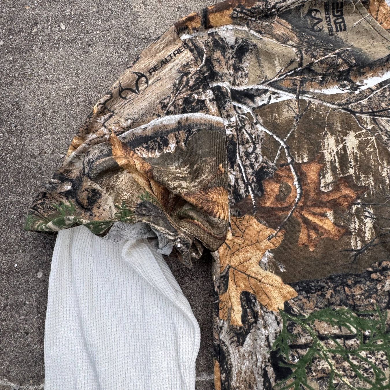 Pulls & Sweat-shirts: Yankees custom made camouflage longsleeve black – D'occasion à St. Gallen par sourced_limited 3
