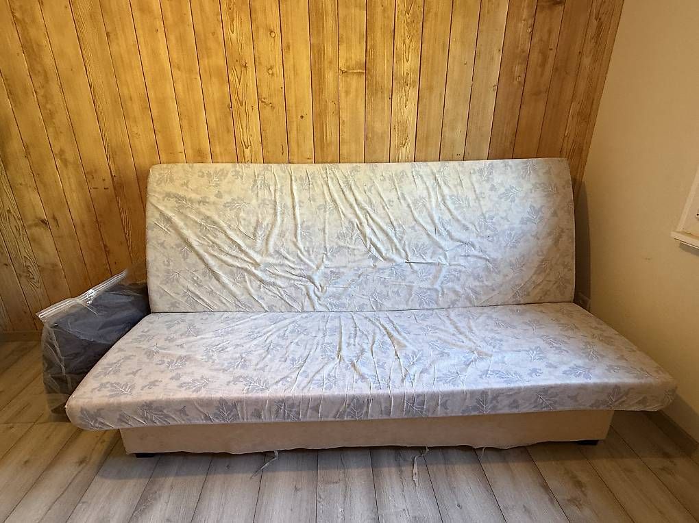 Sofas: Canapé lit – D'occasion à Botyre (Ayent) par emm_5nkx