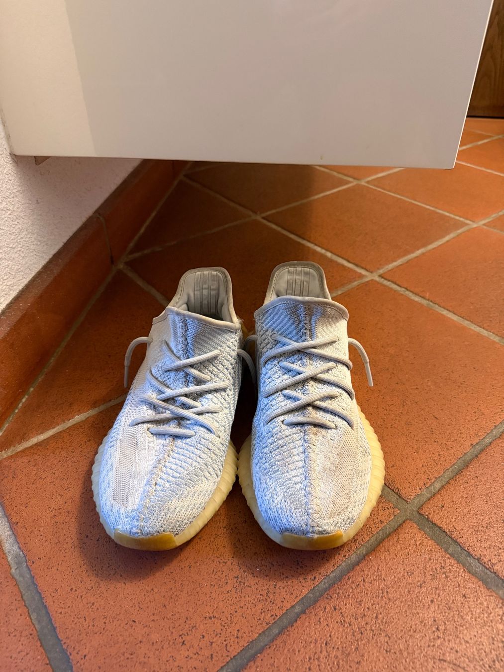 Adidas Scarpe da uomo: Yeezy Cloudwhite Non Reflective US 7 / 40 – Usato da Münchenbuchsee venduto da arouse.swiss 3