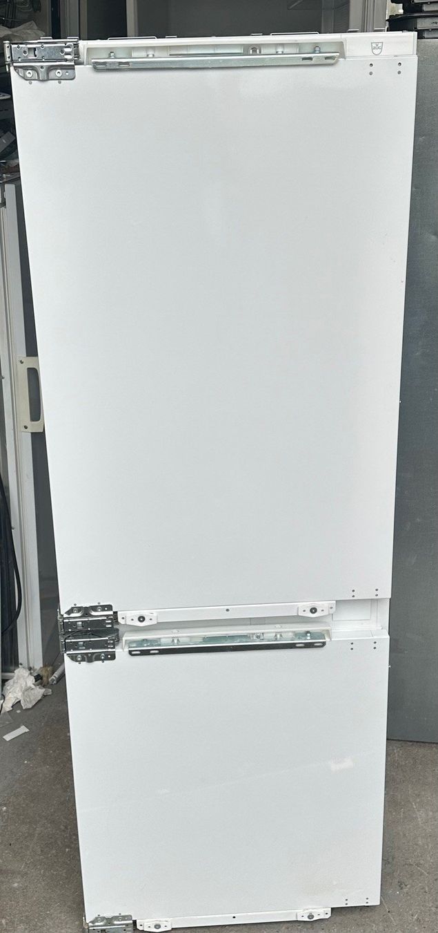 V-Zug Kühlschrank: V-Zug Kühlschrank Höhe 152cm. – Gebraucht aus Glattbrugg von ani1234