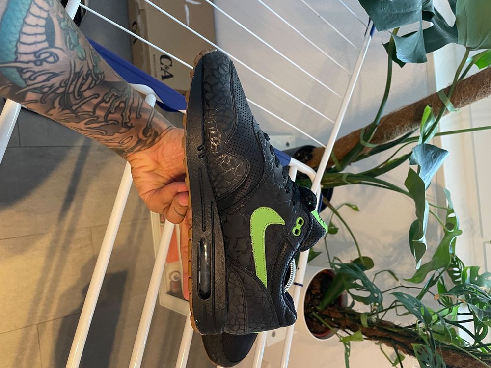 Nike air max 1 HUFQUAKE us10 Kaufen auf Ricardo