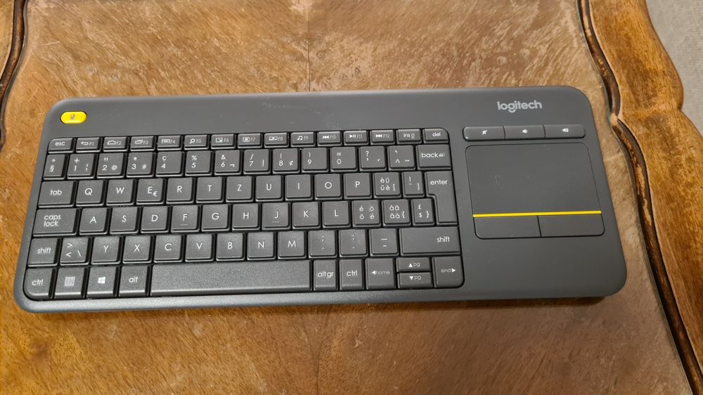 Tastatur Logitech K400 Plus (Gebraucht) in Gams für CHF 18 – mit ...