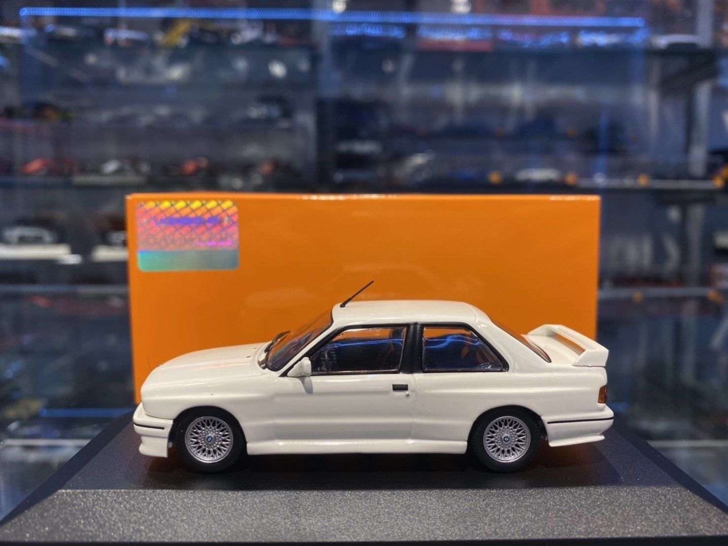 Minichamps Modellini d'auto: BMW M3 (E30) (1987) – Nuovo e nell'imballaggio originale da Flawil venduto da Imperiosud 2