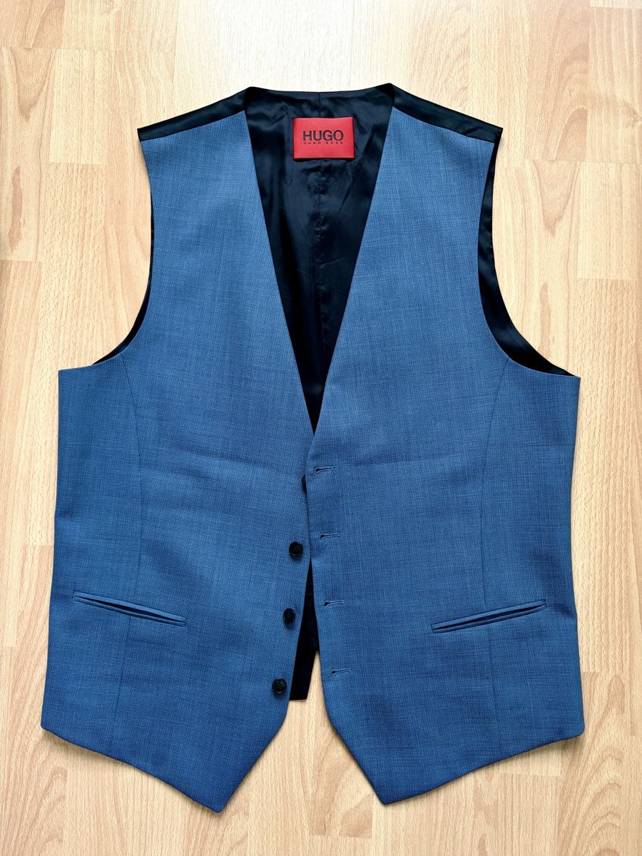Hugo Boss Gilets & Westen: Hugo Boss Gilet – Gebraucht aus Adliswil von Bvb3