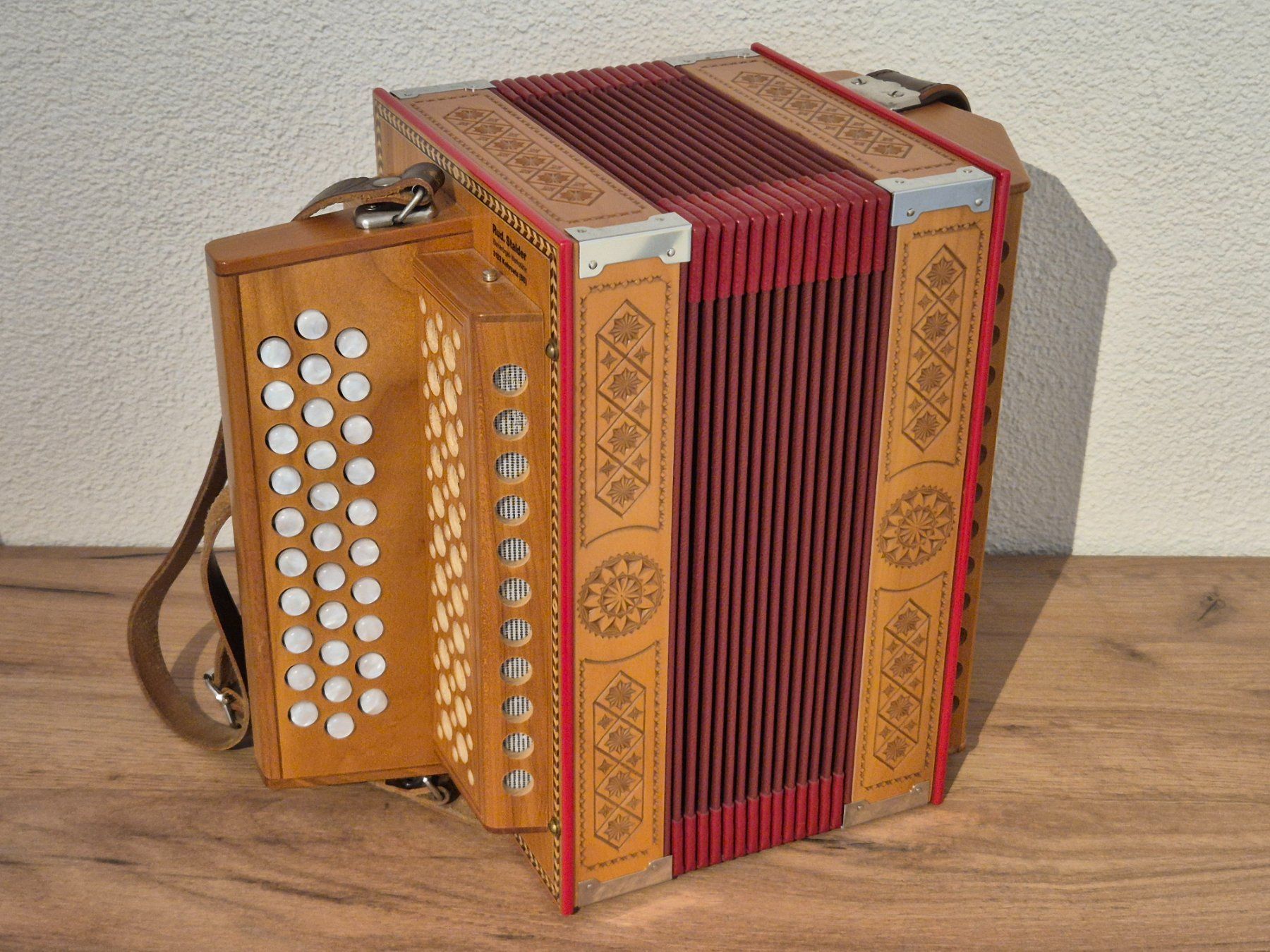 Strumenti musicali: Schwyzerörgeli Stalder – Usato da Langenbruck venduto da zwahlenA