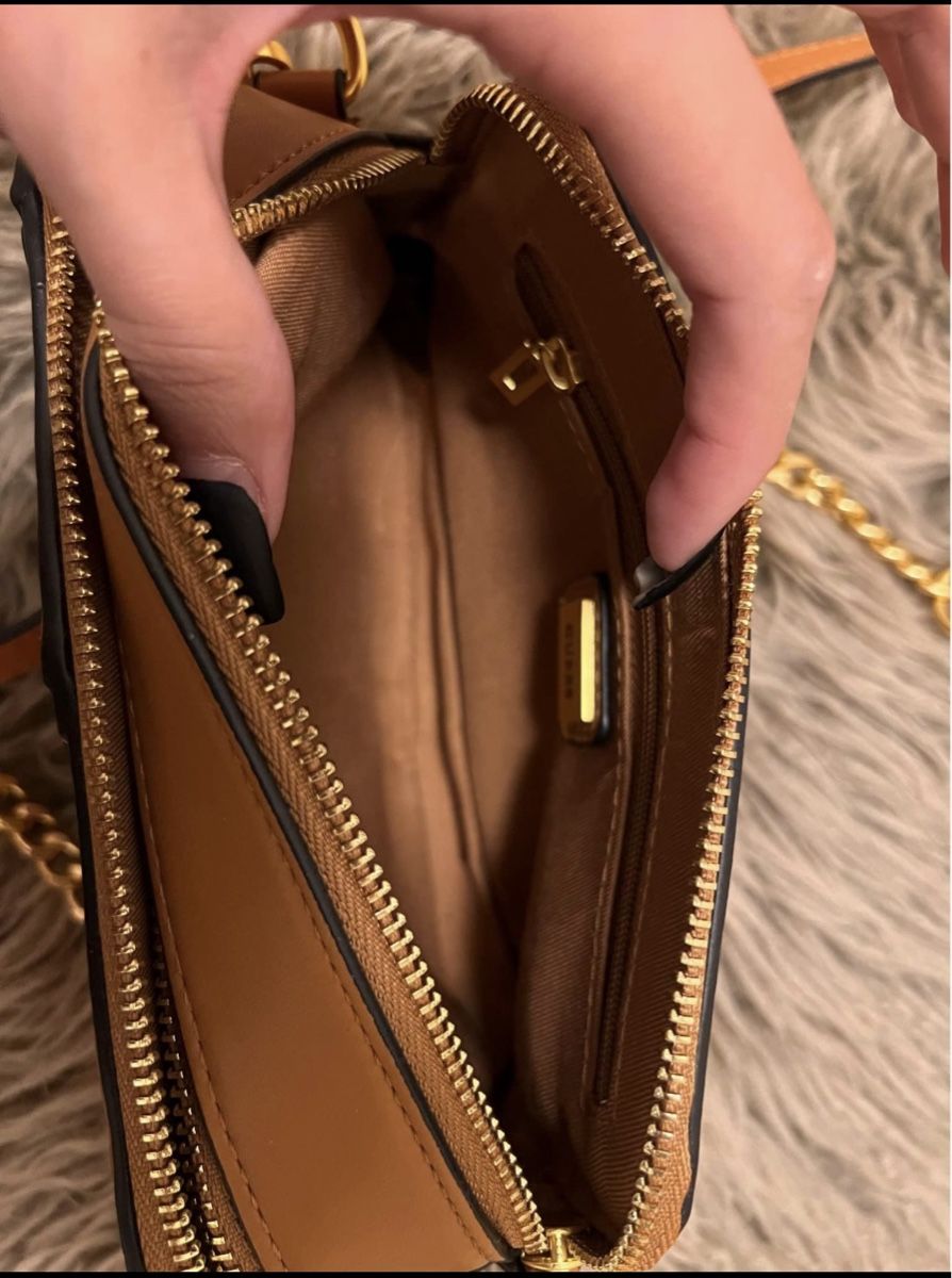 Guess Borse da donna: Damen Guess Tasche NEU – Nuovo e nell'imballaggio originale da Luzern venduto da doj_t68f 4