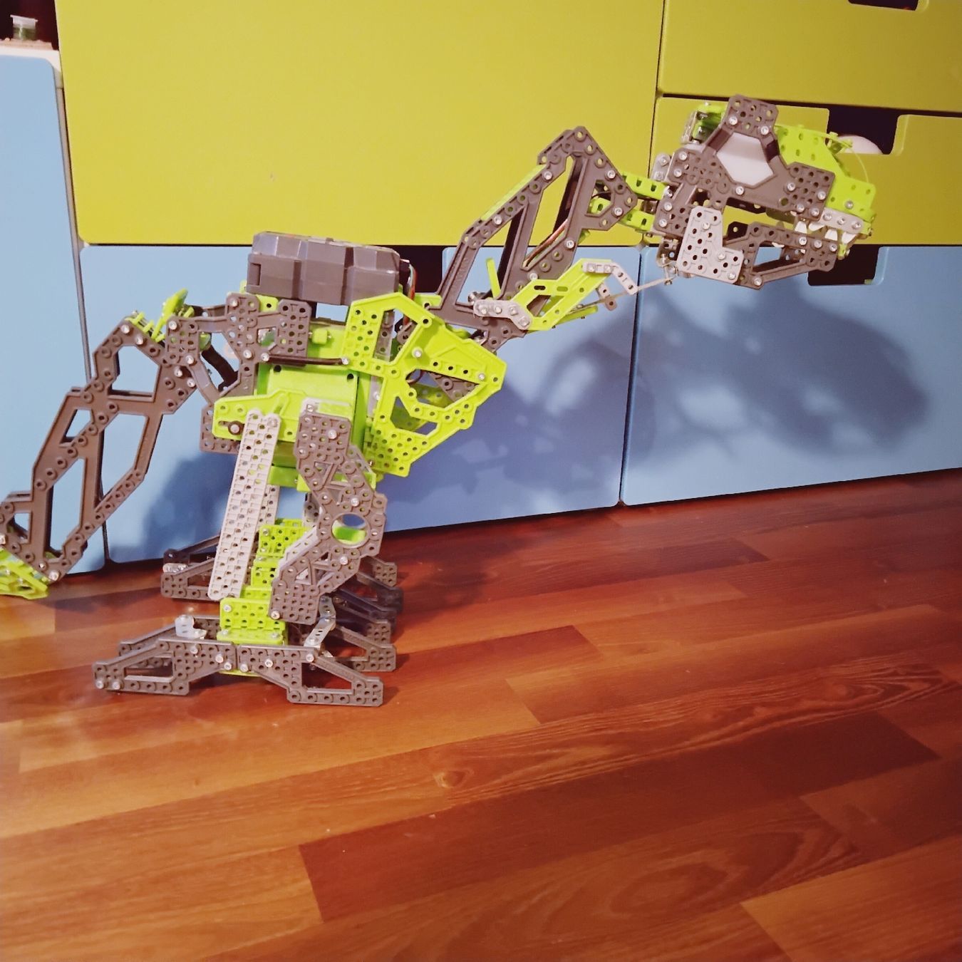 Meccano Kit di costruzioni: mecano dinosaurier – Nuovo (secondo la descrizione) da Uezwil venduto da michieis