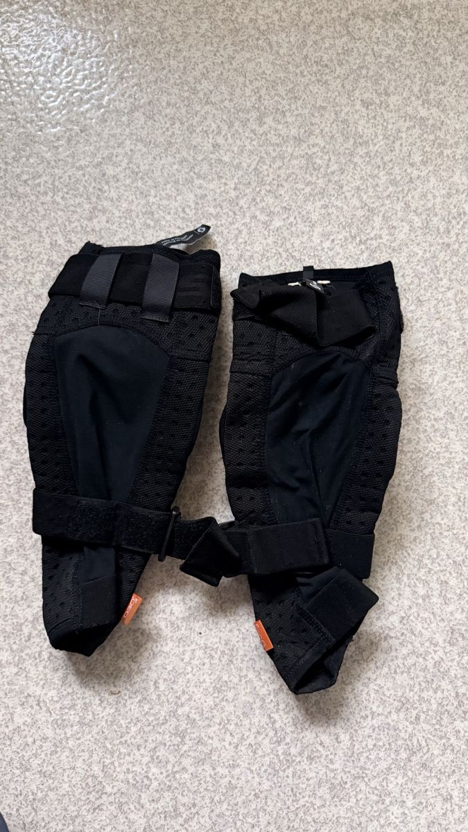 Protections: Ellbogenschoner Scott – D'occasion à Altdorf UR par jen_k56d 1