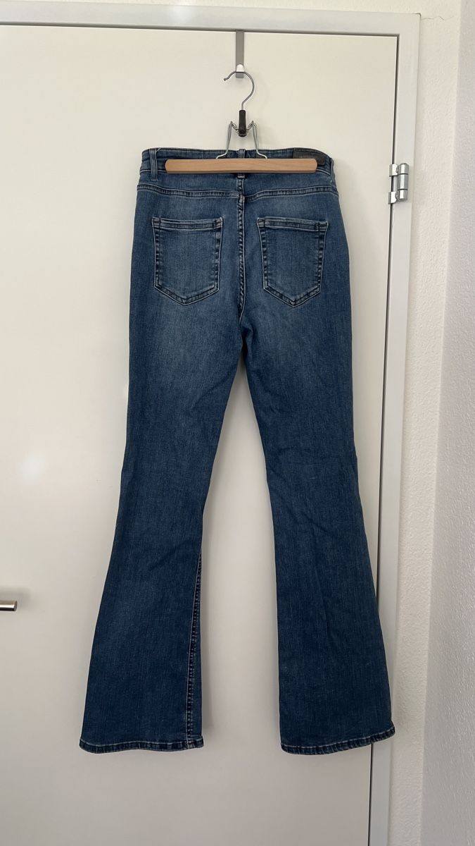 Only Jeans: ONLY Flared Jeans Blau – Usato da Wermatswil venduto da Jara.a.s 2