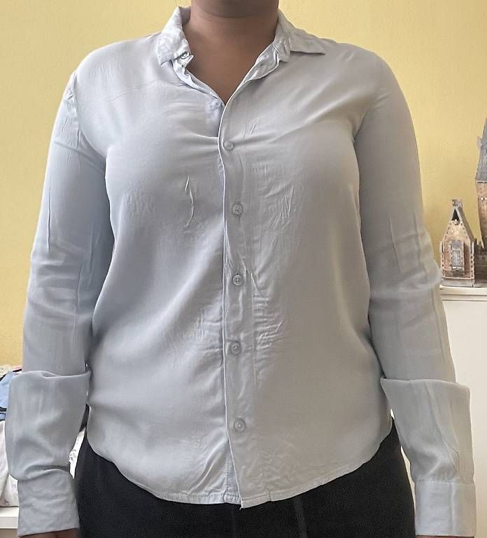 Camicette: Camicia donna maniche lunghe – Usato da Locarno venduto da bozzolipayel