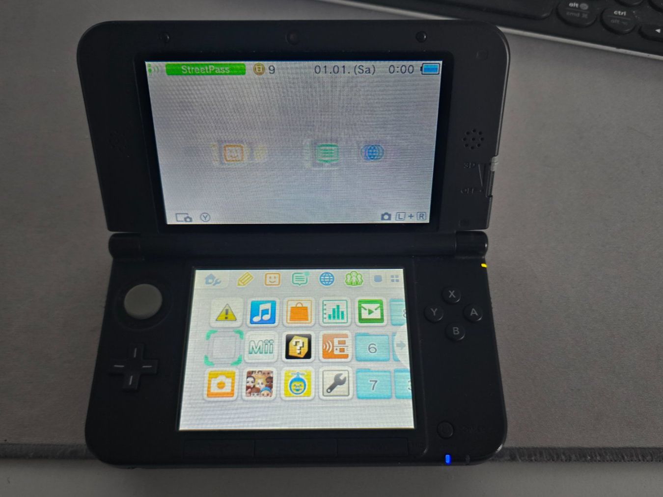Nintendo Console: Nintendo 3DS XL - grau – Usato da Tägerwilen venduto da MOU1983