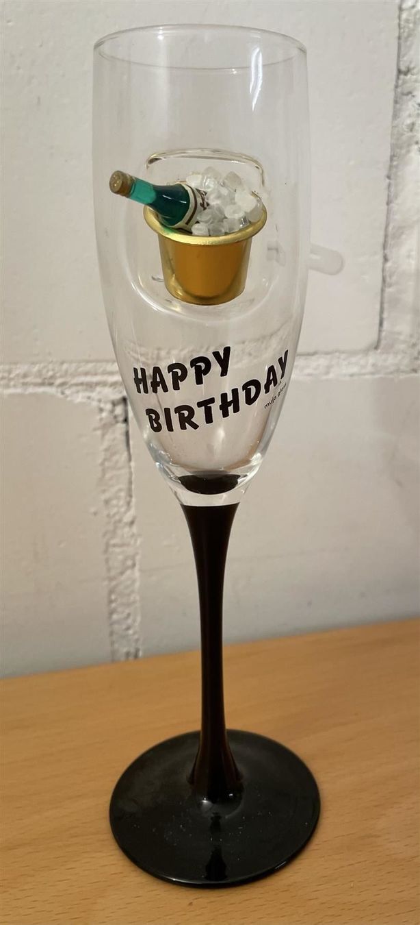 Gläser: Sektglas Happy Birthday mit Sektflasche – Neu und originalverpackt aus Diepoldsau von preisparadies-ch 1