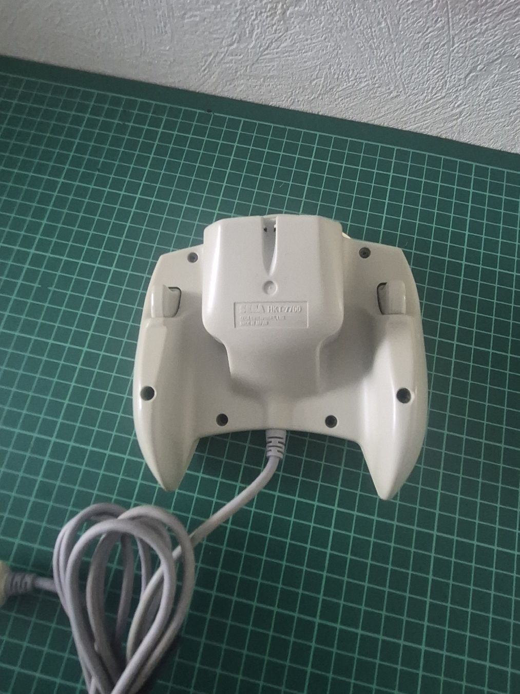 Manettes: Sega Dreamcast Controller HKT-7700  – D'occasion à Meyrin par Retro-GZ 1