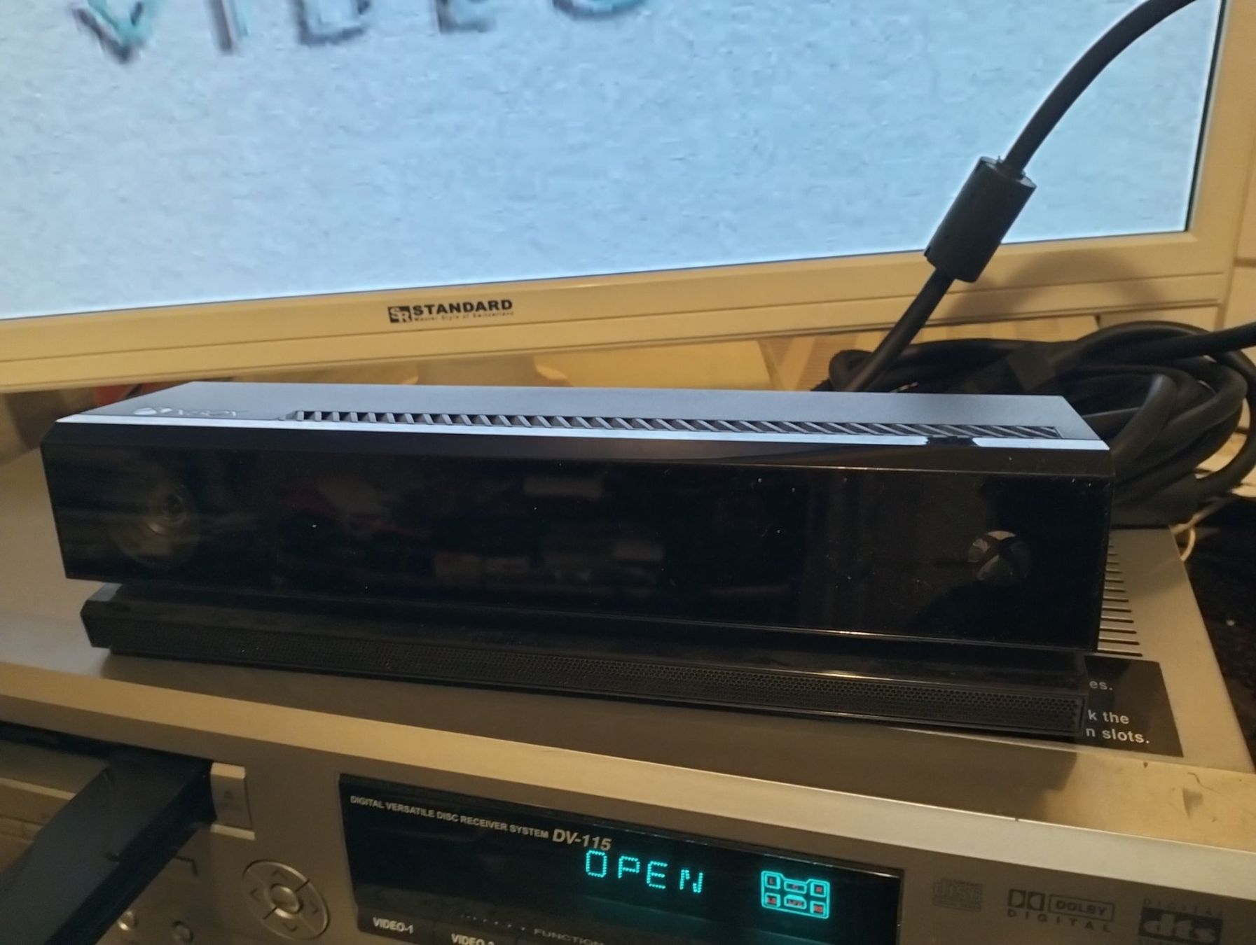 Microsoft Consoles: Kinect Xbox One – D'occasion à St imier par  1