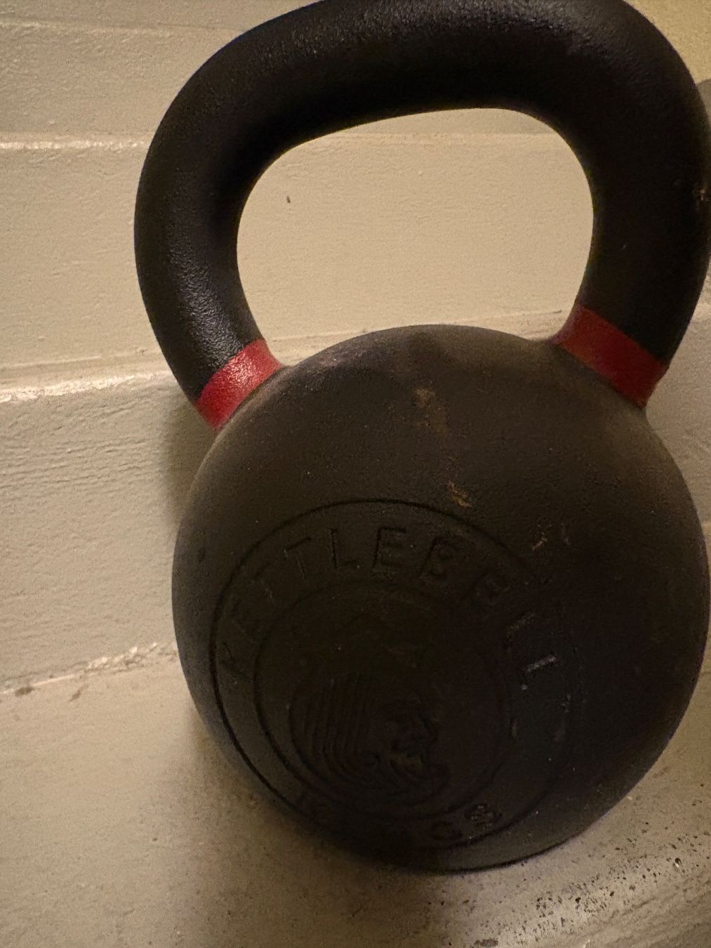Manubri & Pesi: Kettlebell 32 kg Cast Iron Kettlebell Kings – Usato da Langenthal venduto da Ujw34 1