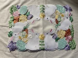 Easter 2x Placemats Embroidered Bunnies Spring table Decor