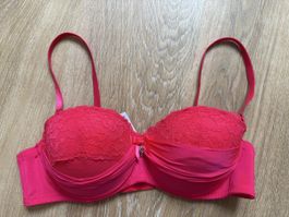 Soutien-gorge balconnet rose fuchsia New Yorker, 80B