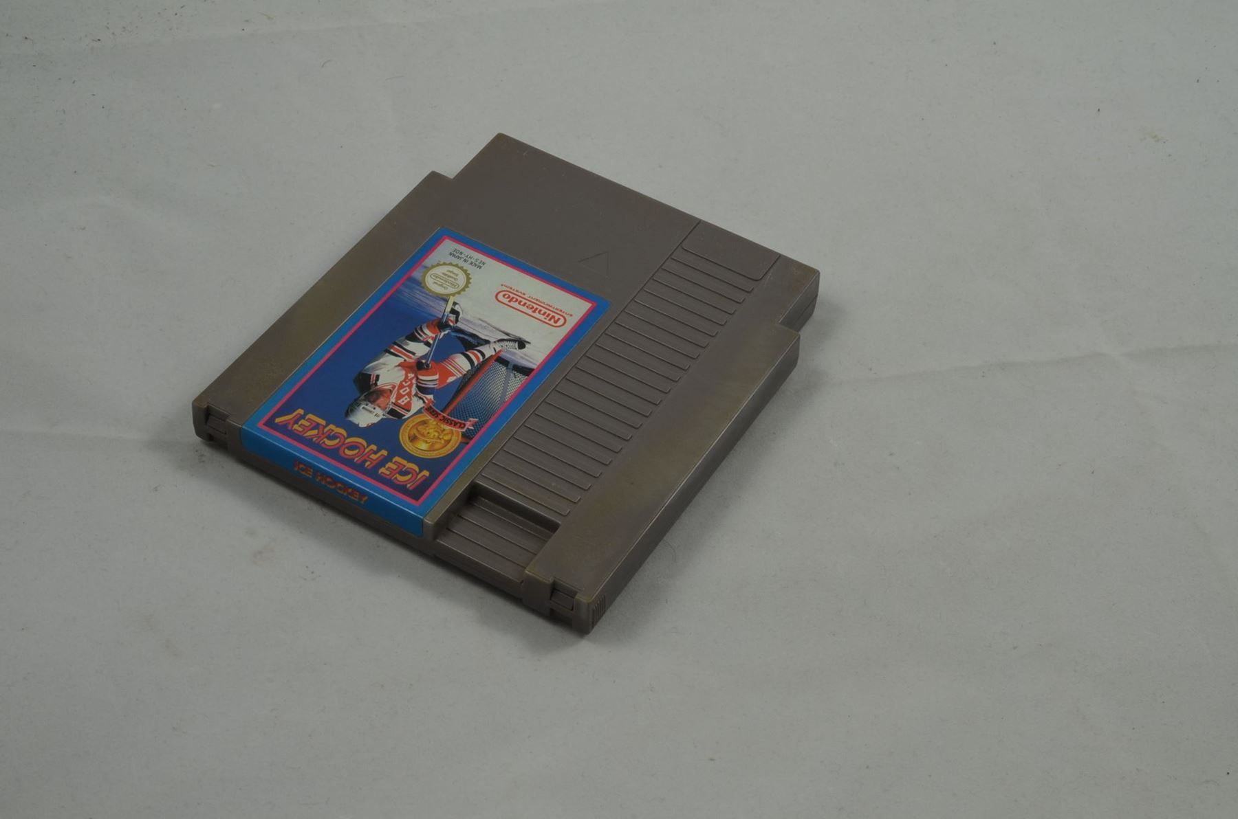 Giochi: Ice Hockey NES Spiel – Usato da Buchs AG venduto da SellAndBuyX