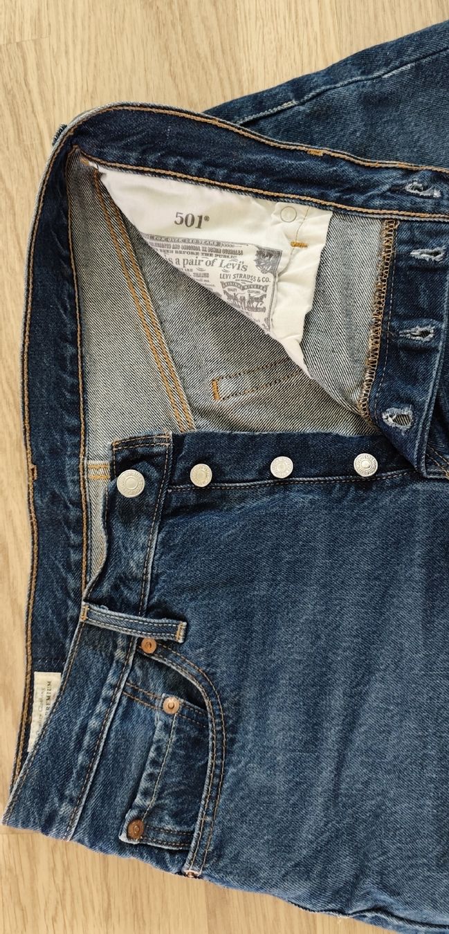 Levi's Jeans: Levi's 501 short 29 – Neu (gemäss Beschreibung) aus Martigny von Seuph02 2