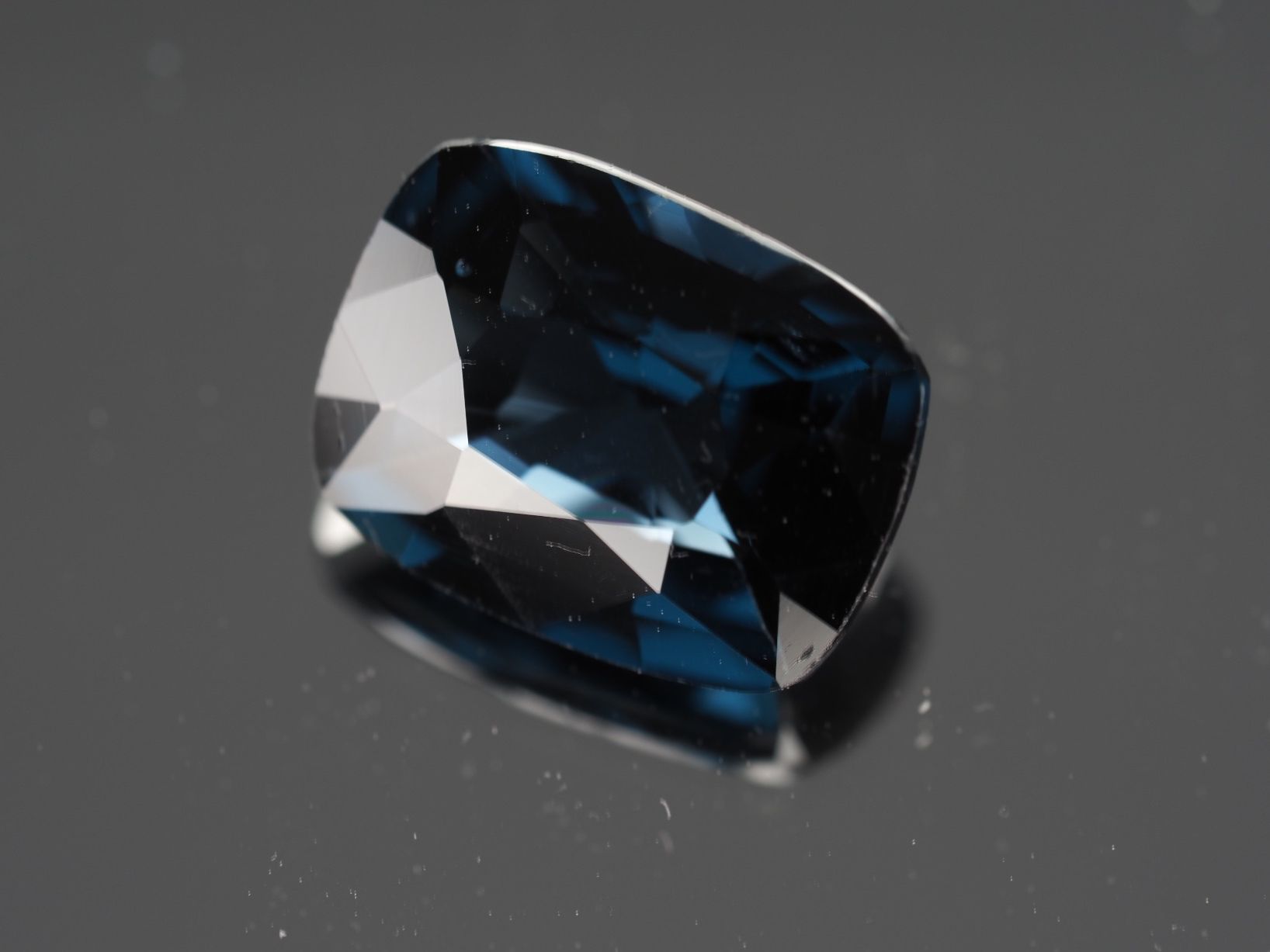Edelsteine: Natural Cobalt Spinel 2.49ct - Deep Blue Eye-Clean – Neu und originalverpackt aus Buchs SG von OTNaturalGems