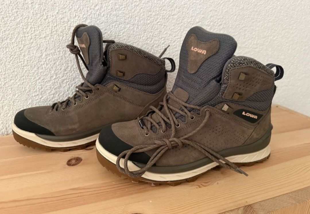 Scarpe per ragazzi: Lowa Gr.39  NEU – Nuovo (secondo la descrizione) da Diessbach b. Büren venduto da MoniaSpeich