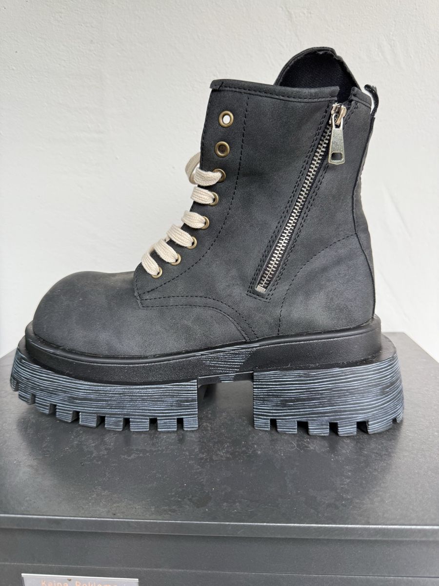 Chaussures hommes: Schuhe – D'occasion à Hinwil par jen_z8kr 2