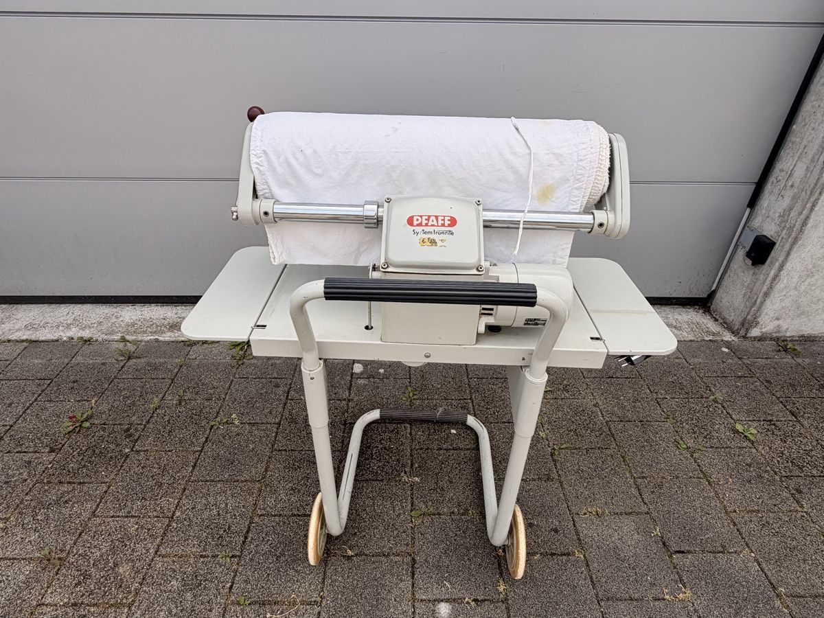 Tutte le macchine: Pfaff Bügelmaschine – Difettoso da Berneck venduto da Lifederer 2