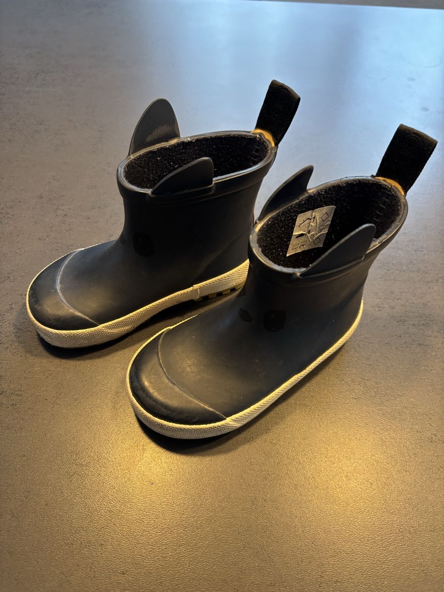 Liewood Scarpe per ragazzi: Gummistiefel Grösse 22 – Usato da Gossau ZH venduto da biancacasutt