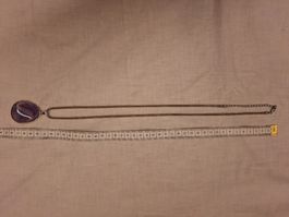 Kette mit Anhänger aus Lila Stein Silberfarben 42cm