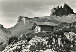 Suls - S.A.C. Lobhornhütte  BE  1'955 m. ob Lauterbrunnen