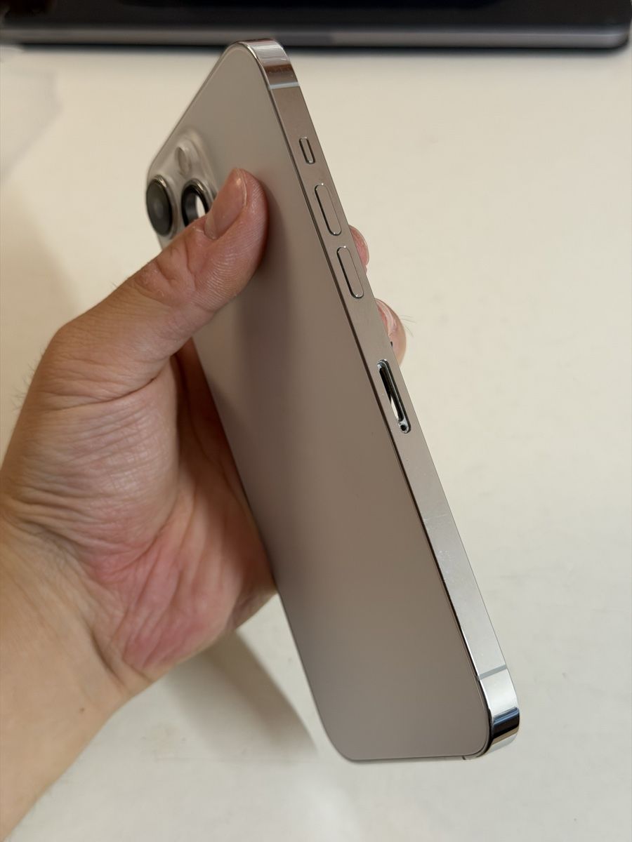Apple Handys / Smartphones: Komplett iPhone 14 Pro Max Gehäuse Pulled  – Gebraucht aus Chur von beverlyone 2