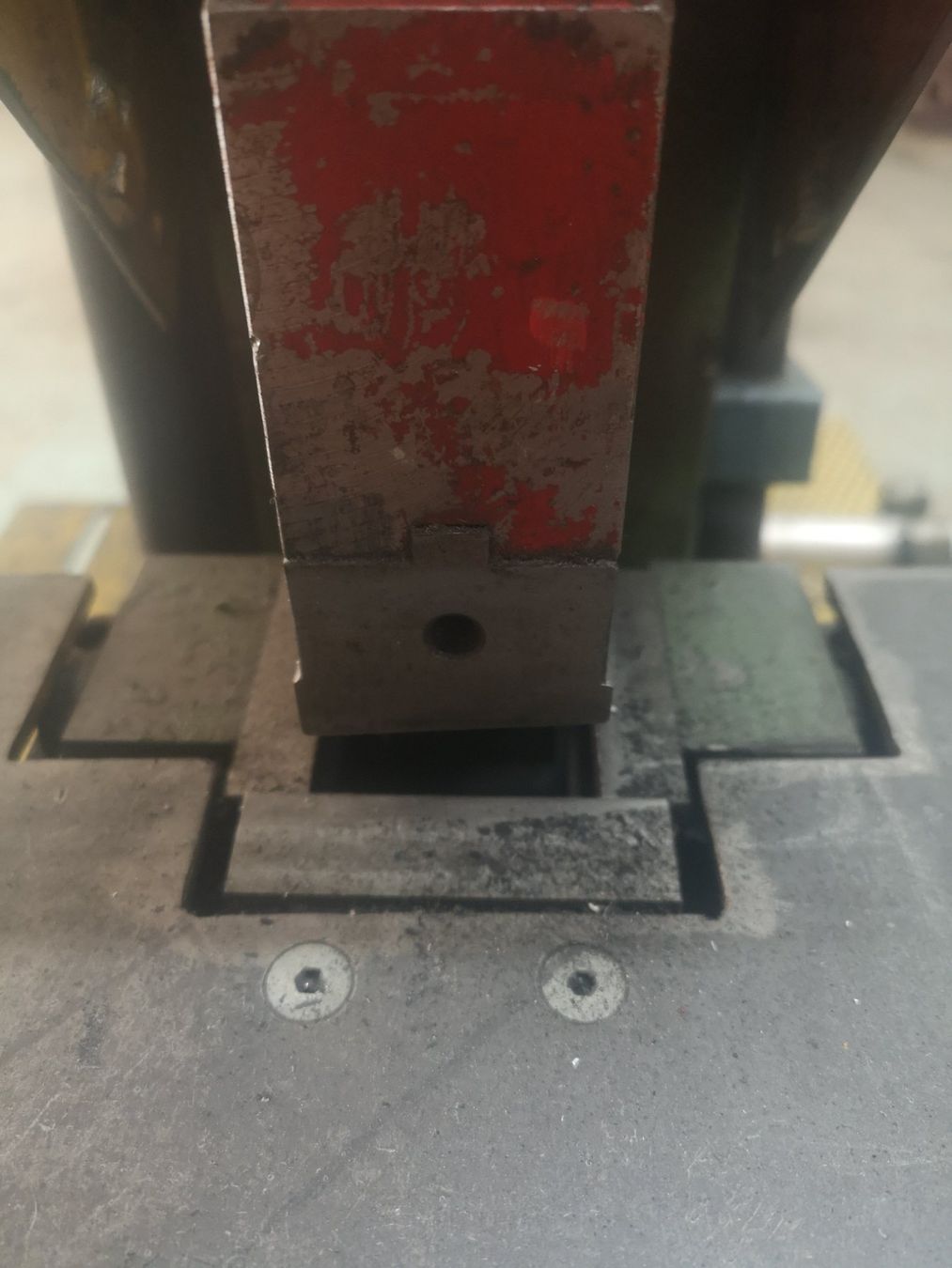 Toutes les machines: Hydraulische Stanze – D'occasion à Stetten AG par cocdemer 3