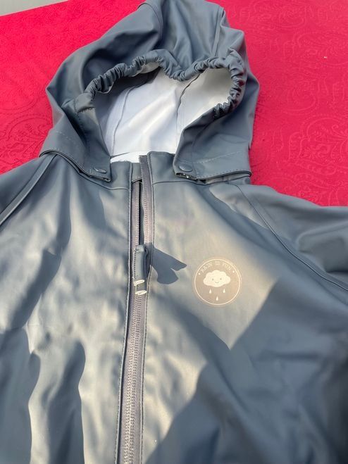 Manor Giacche & Cappotti: NEU Kinder Regenjacke Manor grau 98/104 – Nuovo e nell'imballaggio originale da Bergdietikon venduto da antovale 2